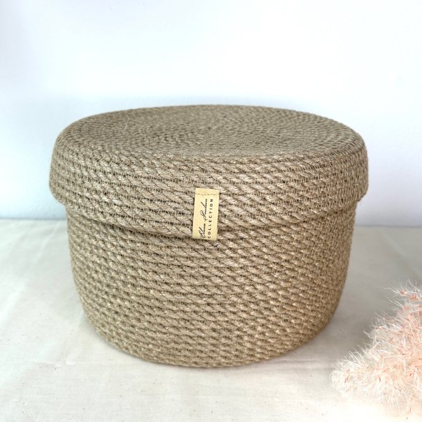 Rund jute kurv med lg  rummelig og hndlavet, natur, (h15xd23)