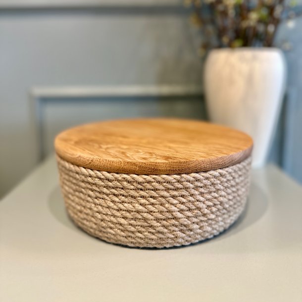  Lille jute kurv med egetrslg  naturlig og stilren (h7xd20)